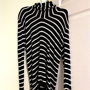 Long sleeve turtleneck